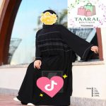 Robe Abaya Plissée avec Lignes Horizontales – Image 3