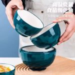 Bols de table en céramique empilables pour le riz, la soupe ou le petit-déjeuner.
