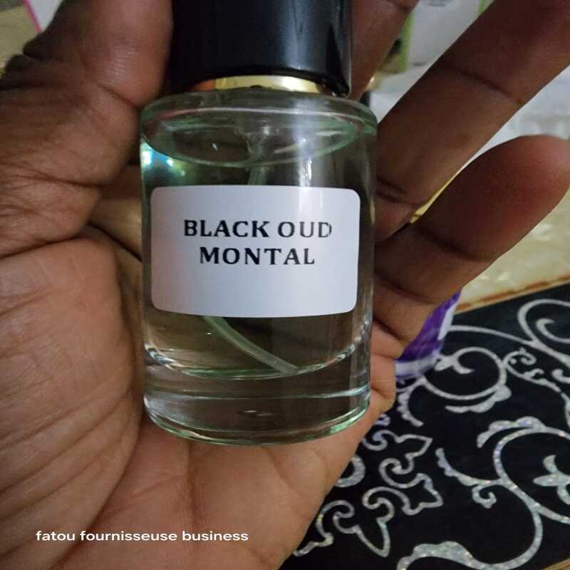 Flacon de parfum Black Oud Montale 20 ml vendu en lot de 12, fragrance élégante et longue tenue.