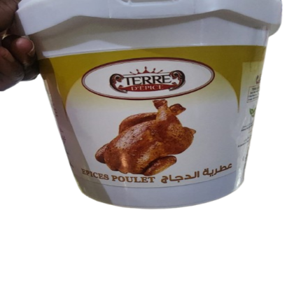 Pot de mélange d'épices traditionnelles marocaines pour poulet de la marque Terre d'Épice, 100% naturel.