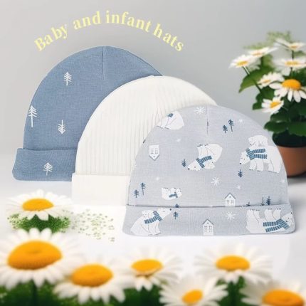 Lot de 4 bonnets bébé aux motifs et coloris variés